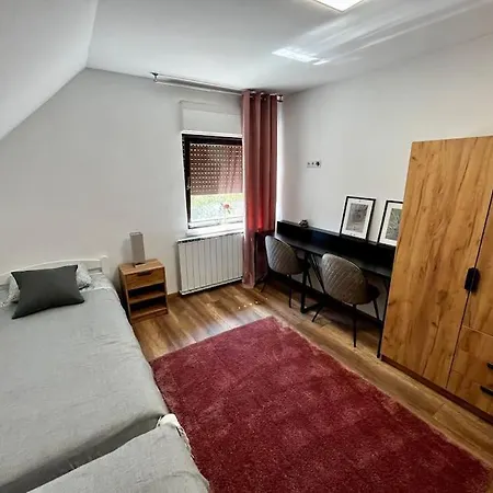 Charming Flat ماريبور